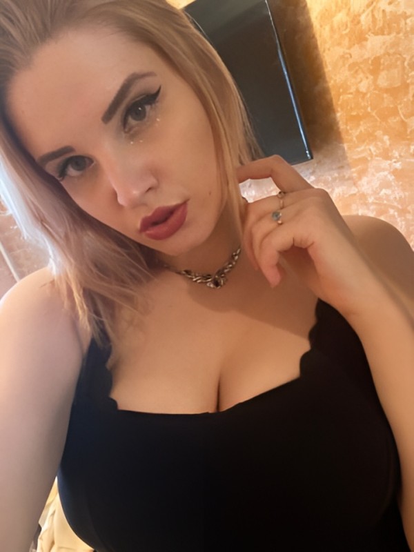 Роксана привлекательная девушка из Лобачева цена от 10000 руб