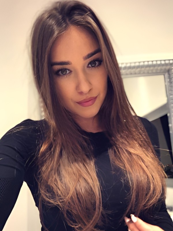 София привлекательная девушка из Лобачева цена от 10000 руб