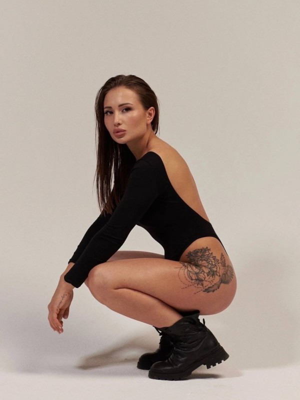 Алиса привлекательная девушка из Лобачева цена от 3000 руб