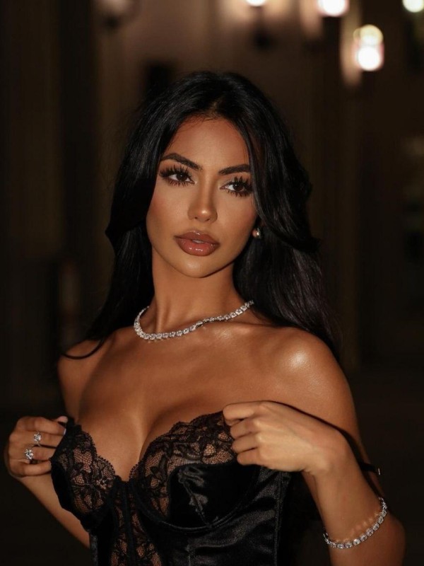 Милана привлекательная девушка из Лобачева цена от 4000 руб